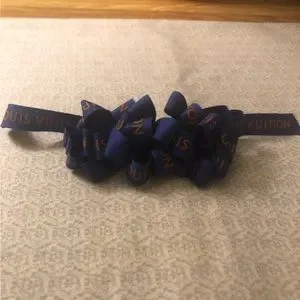 Accessories | Authentic Louis Vuitton Ribbon Hair Clip 3  display picture 2